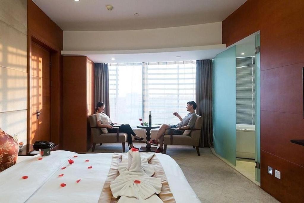Suzhou Phoenix Hotspring Resort Zhangjiagang Экстерьер фото
