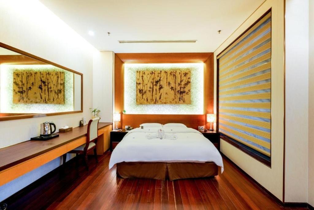 Suzhou Phoenix Hotspring Resort Zhangjiagang Экстерьер фото