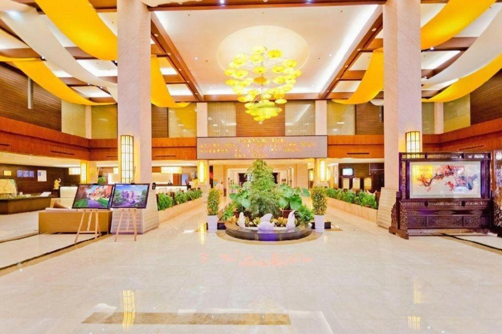 Suzhou Phoenix Hotspring Resort Zhangjiagang Экстерьер фото
