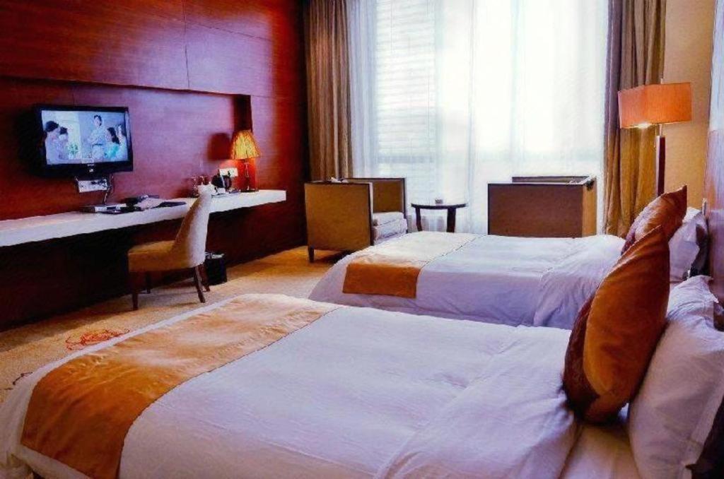 Suzhou Phoenix Hotspring Resort Zhangjiagang Экстерьер фото