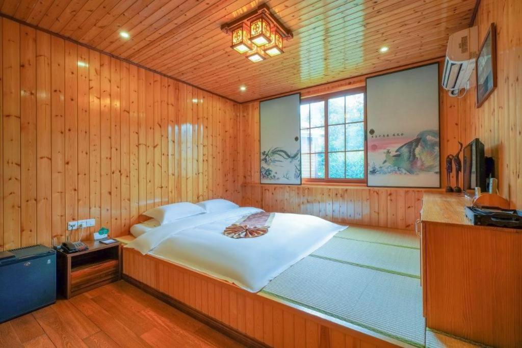 Suzhou Phoenix Hotspring Resort Zhangjiagang Экстерьер фото