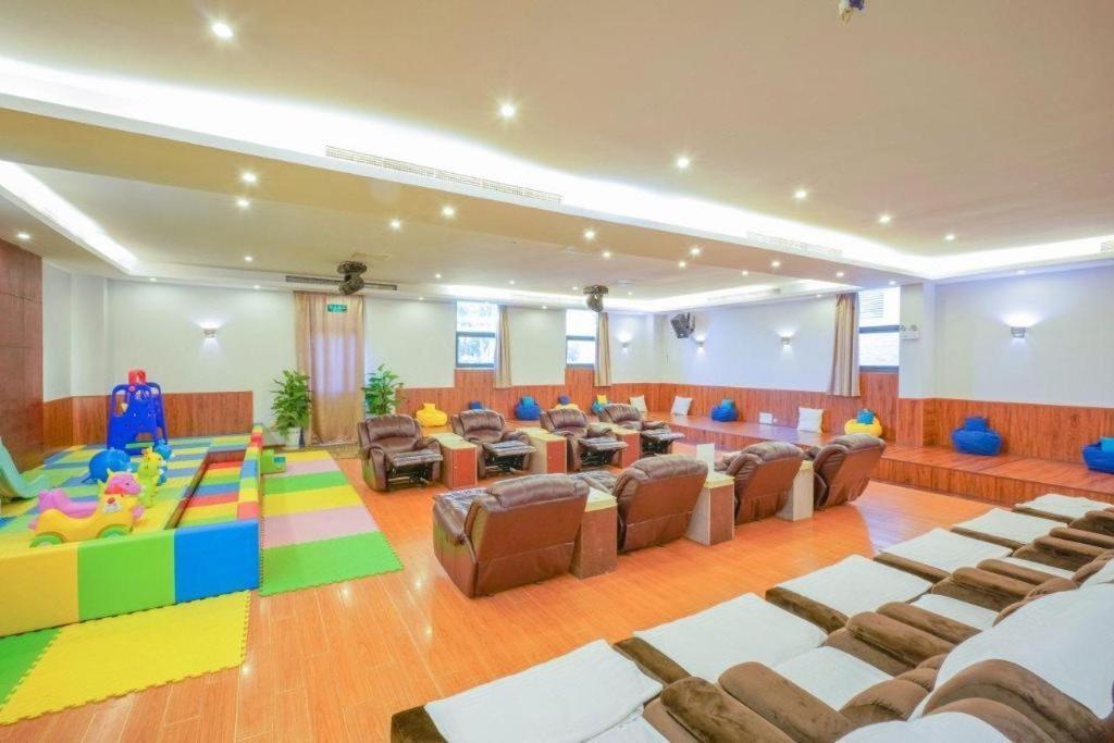 Suzhou Phoenix Hotspring Resort Zhangjiagang Экстерьер фото