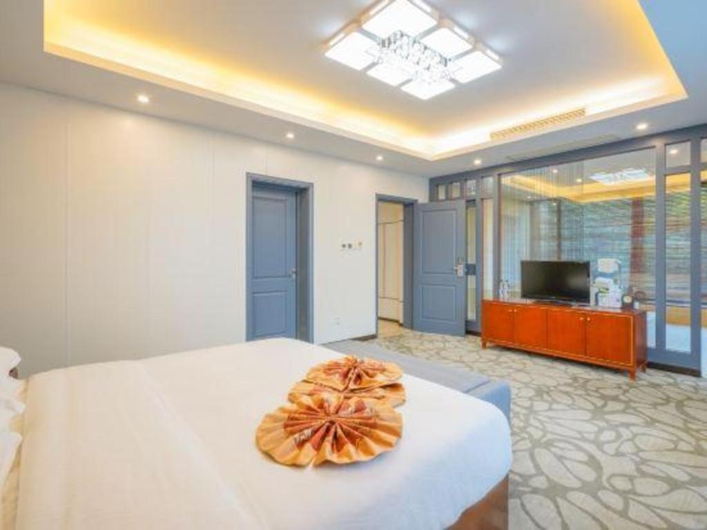 Suzhou Phoenix Hotspring Resort Zhangjiagang Экстерьер фото