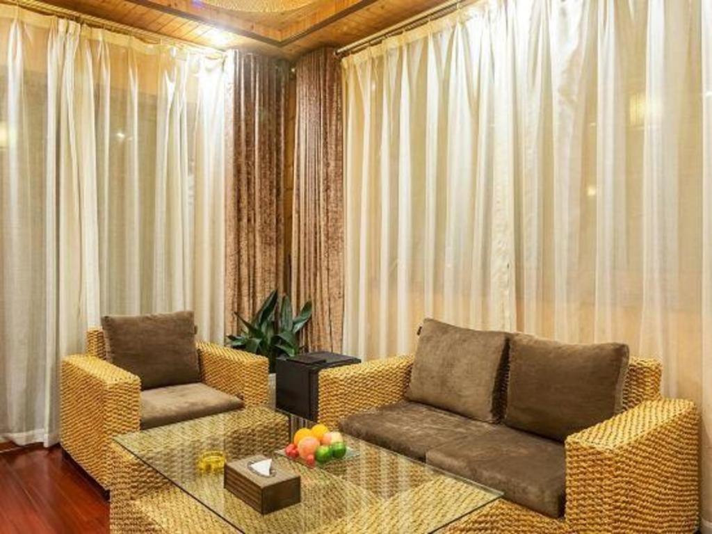 Suzhou Phoenix Hotspring Resort Zhangjiagang Экстерьер фото