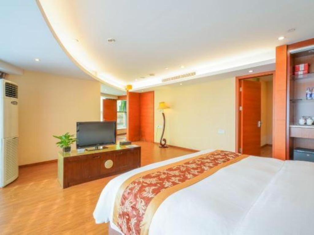 Suzhou Phoenix Hotspring Resort Zhangjiagang Экстерьер фото