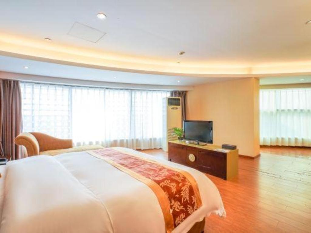 Suzhou Phoenix Hotspring Resort Zhangjiagang Экстерьер фото